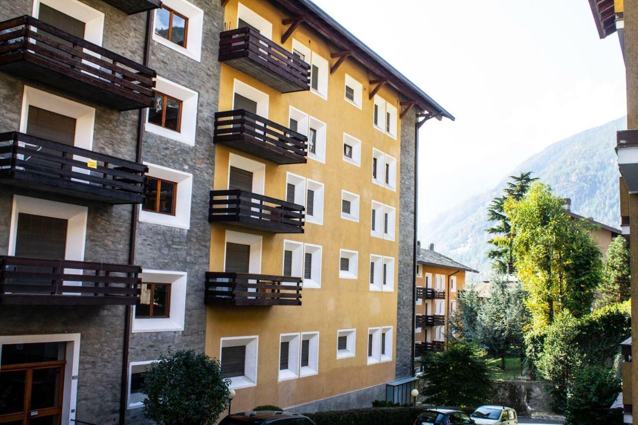 Apartament Trilocale In Centro A Chiesa Valmalenco Chiesa in Valmalenco Zewnętrze zdjęcie